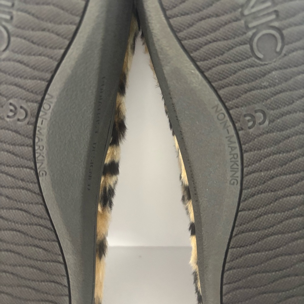 Vionic Orthaheel Relax Luxe Leopard Faux Fur Orthopedic adjustable Slippers Sz 6 - Picture 9 of 15